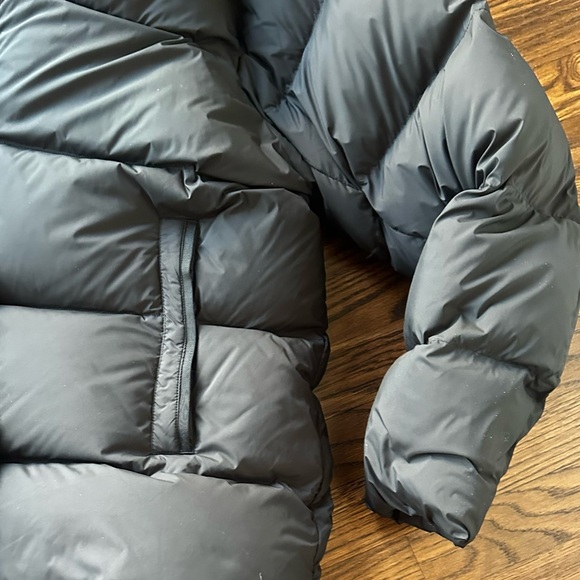 Uniqlo Men’s XL Powder Soft Down Puffer Jacket Black Hooded Like New - Picture 16 of 17